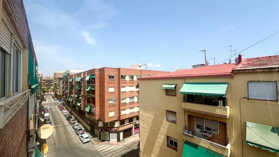 Apartment de 84m² à Alicante, Spain No. 2376 № 1