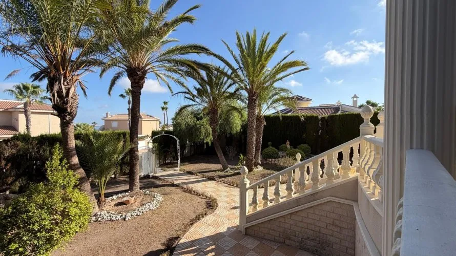 Villa de 6 chambres à Rojales, Spain No. 2395 № 20