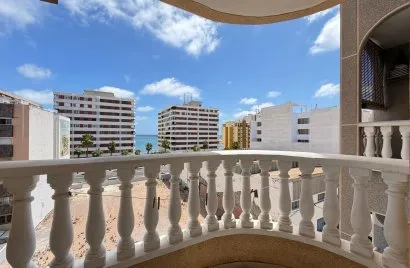 Apartment de 2 chambres à Torrevieja, Spain No. 2402