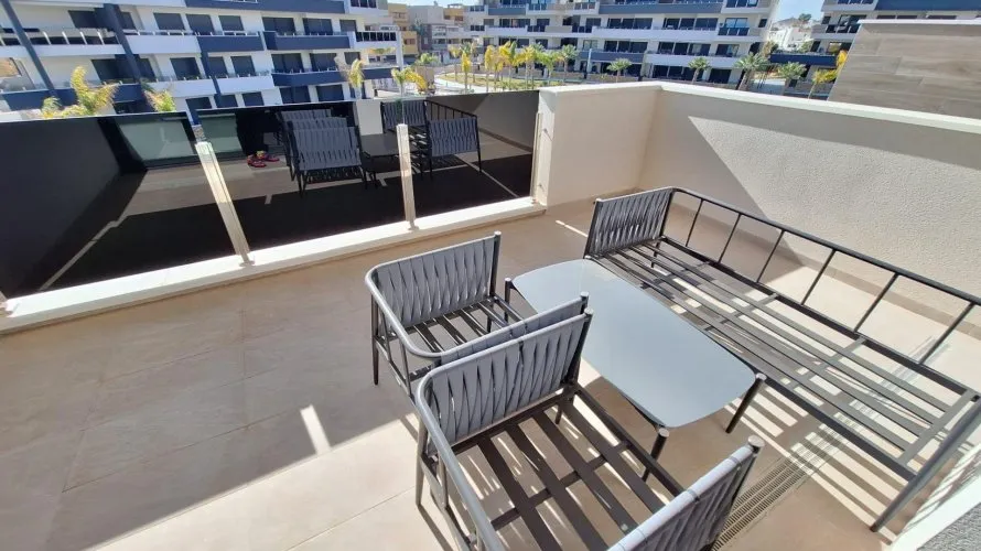 Apartment de 2 chambres à Torrevieja, Spain No. 2423 № 2