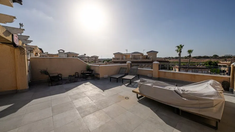 Penthouse de 72m² à Mil Palmeras, Spain No. 2406 № 9
