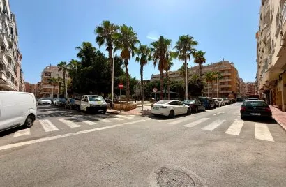 Apartment de 2 chambres à Torrevieja, Spain No. 2334