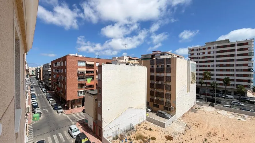 Apartment de 2 chambres à Torrevieja, Spain No. 2402 № 8