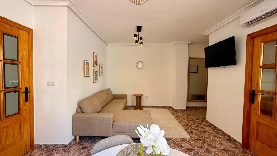 Apartment de 2 chambres à Torrevieja, Spain No. 2334 № 15