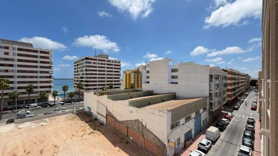 Apartment de 2 chambres à Torrevieja, Spain No. 2402 № 10