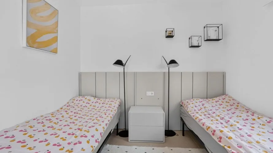 Villa de 178m² à Guardamar del Segura, Spain No. 2321 № 1