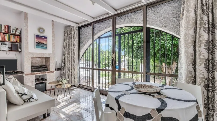House de 42m² à Alicante, Spain No. 2454