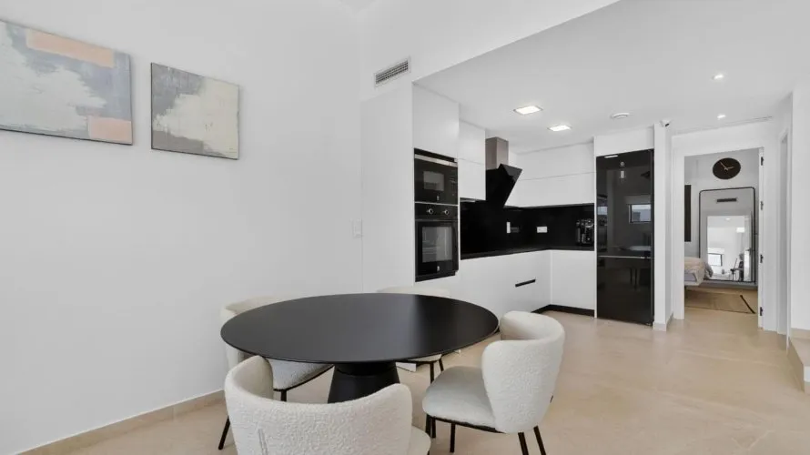 Villa de 178m² à Guardamar del Segura, Spain No. 2321 № 15