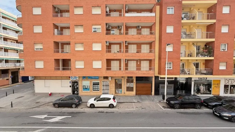 Apartment de 4 chambres à Torrevieja, Spain No. 2475 № 28