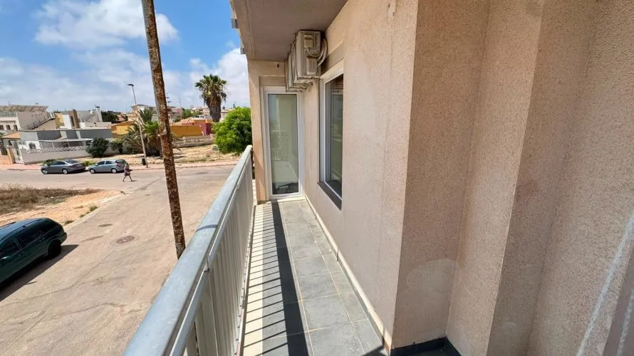 Apartment de 2 chambres à Torrevieja, Spain No. 2408 № 13