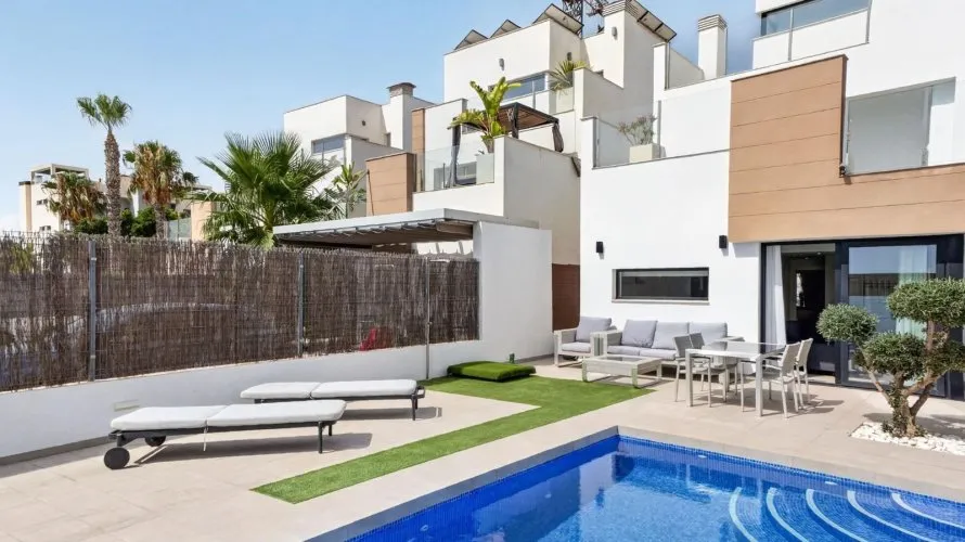 Villa de 178m² à Guardamar del Segura, Spain No. 2321 № 26