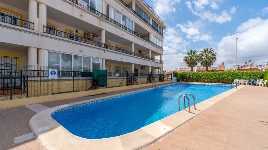 Apartment de 69m² à Torrevieja, Spain No. 2323 № 1