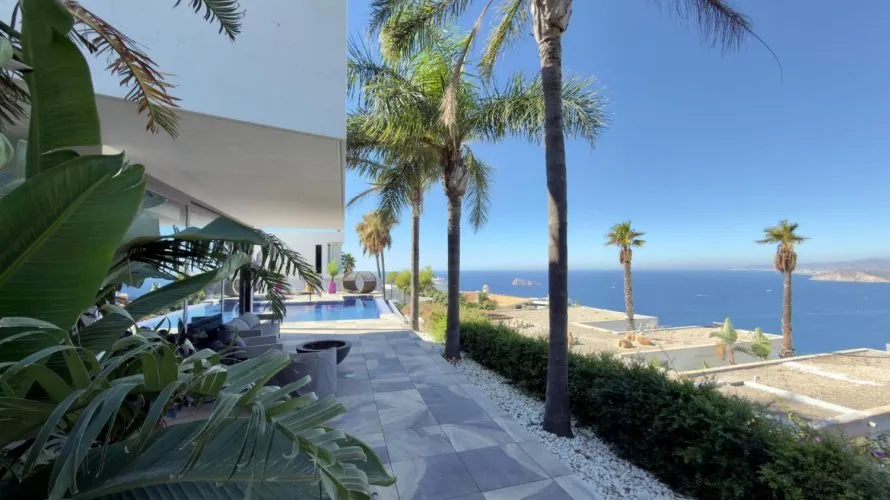 Villa de 5 chambres à Benidorm, Spain No. 2683 № 20