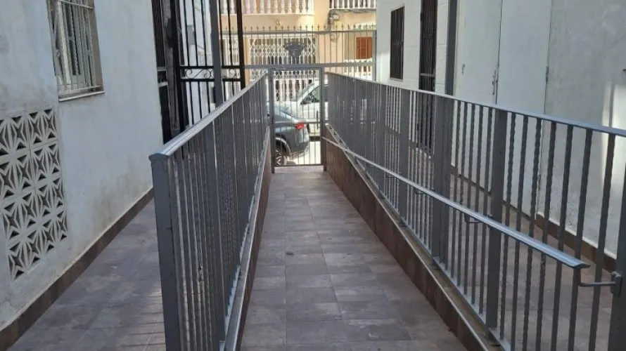 Penthouse de 1 chambre à Torrevieja, Spain No. 2678 № 1