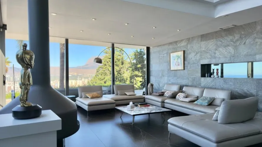Villa de 5 chambres à Benidorm, Spain No. 2683 № 1