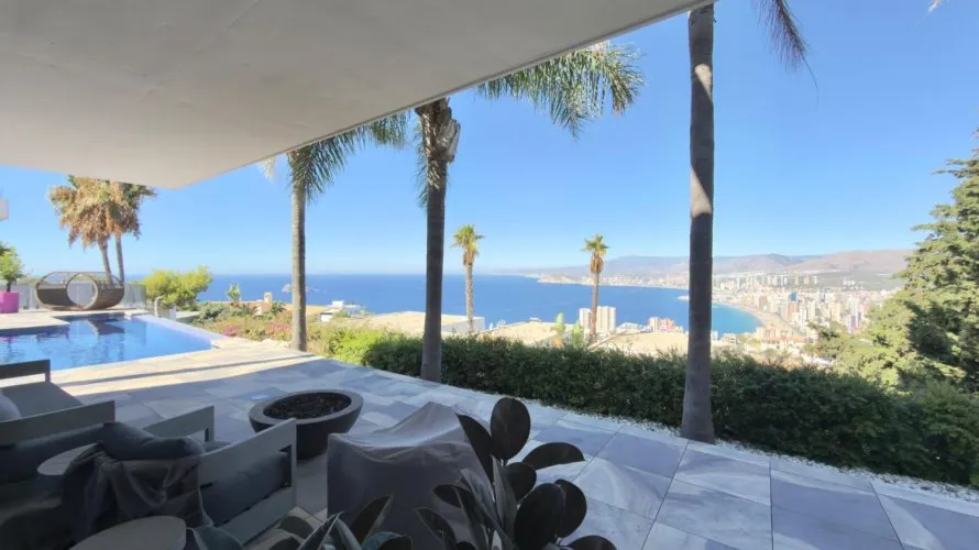 Villa de 5 chambres à Benidorm, Spain No. 2683 № 22