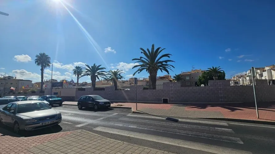Apartment de 3 chambres à Torrevieja, Spain No. 2569 № 1