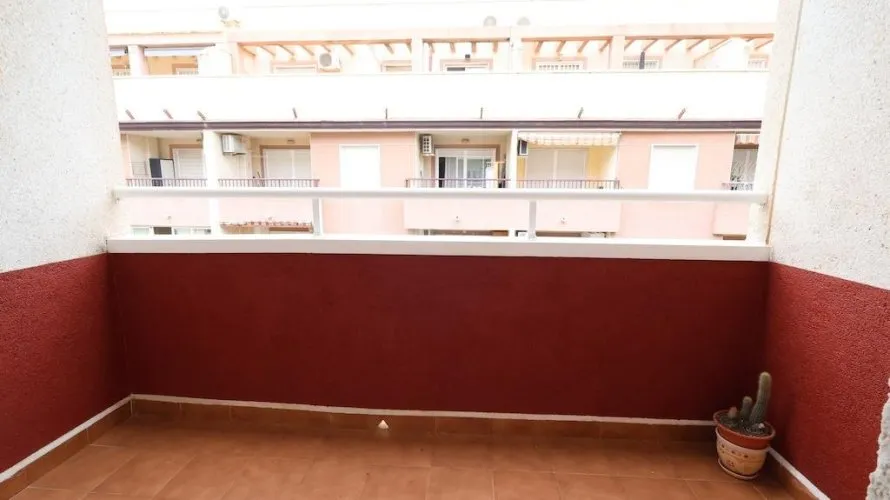 Apartment de 2 chambres à Torrevieja, Spain No. 2605 № 9