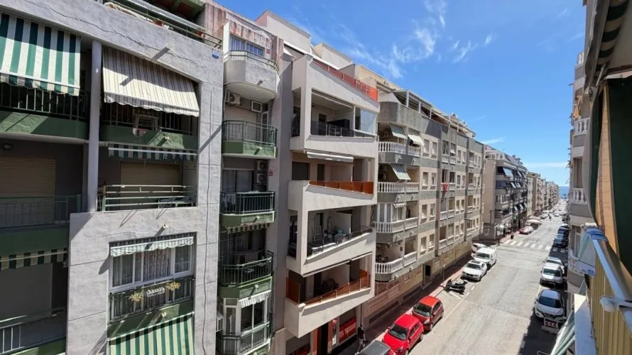 Apartment de 1 chambre à Torrevieja, Spain No. 2686
