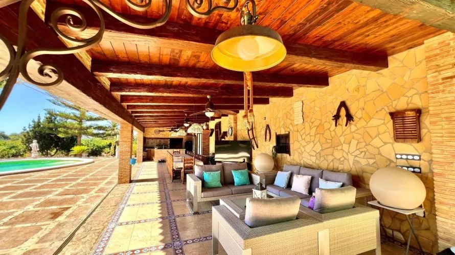 Villa de 4 chambres à Almoradi, Spain No. 2638 № 17