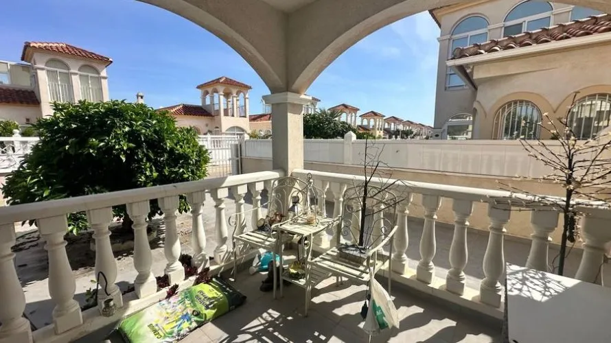 Villa de 80m² à Algorfa, Spain No. 2513 № 16