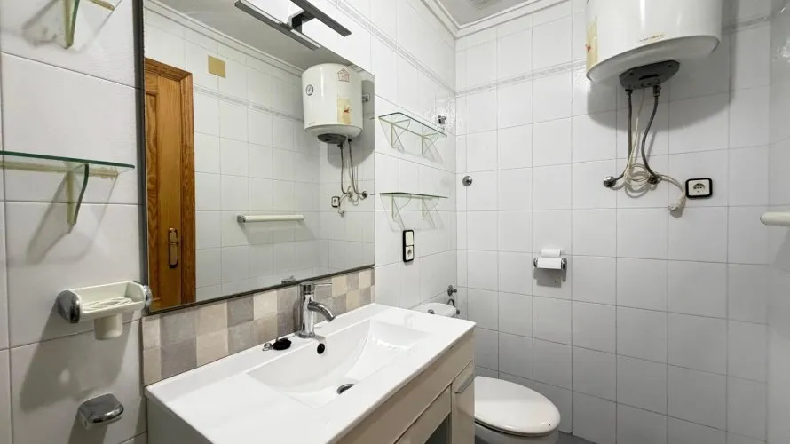 Apartment de 2 chambres à Torrevieja, Spain No. 2629 № 8
