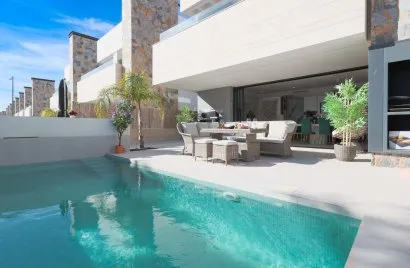 Villa de 170m² à Los Alcazares, Spain No. 2646