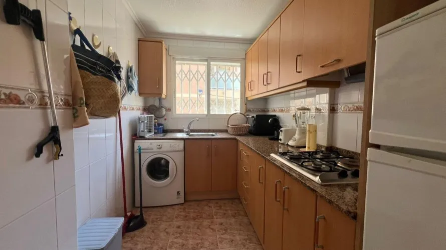 Apartment de 2 chambres à Torrevieja, Spain No. 2529 № 10