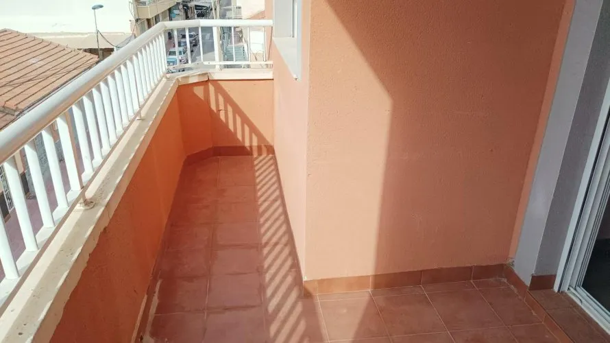 Apartment de 2 chambres à Torrevieja, Spain No. 2583 № 1