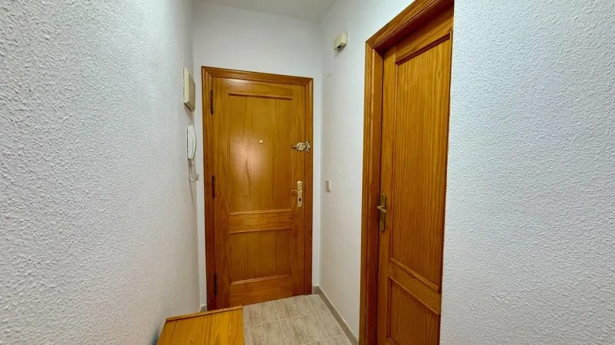 Apartment de 2 chambres à Torrevieja, Spain No. 2634 № 4