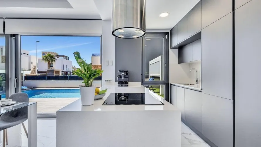 Villa de 120m² à Torrevieja, Spain No. 2590 № 18