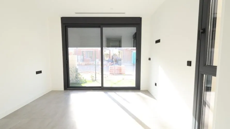 Квартира с 3 спальнями в Лос-Алькасарес, Испания №654 № 11