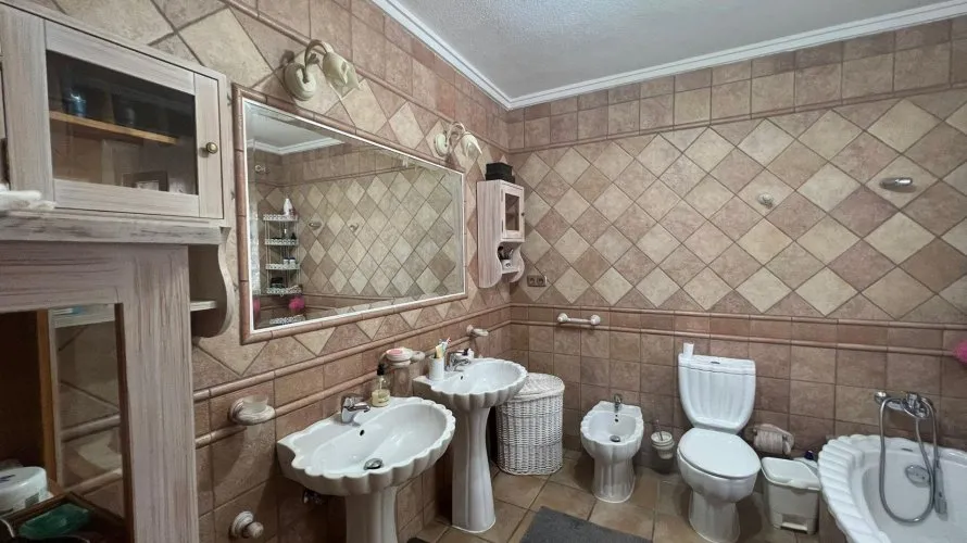 Вилла 236м² в Рохалес, Испания №1304 № 20