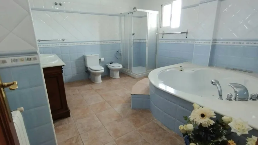 Квартира с 6 спальнями в Торревьеха, Испания №842 № 16