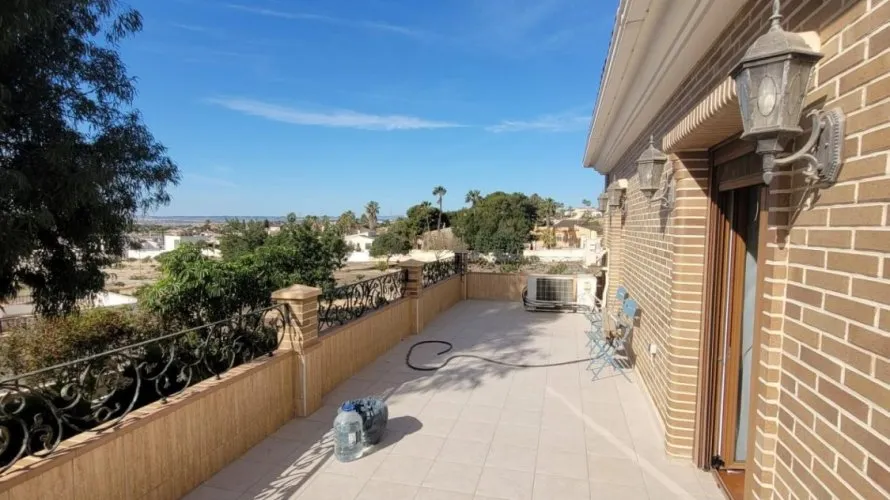 Вилла с 5 спальнями в Сьюдад Кесада, Испания №548 № 17