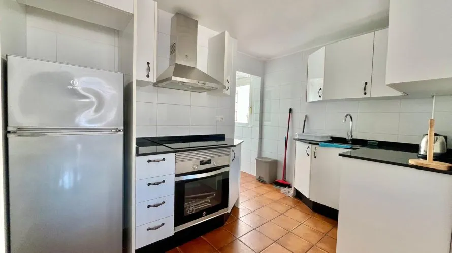 Квартира с 3 спальнями в Рохалес, Испания №2222 № 8