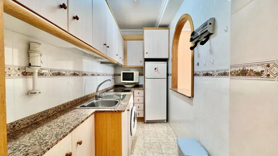 Квартира с 2 спальнями в Торревьеха, Испания №2172 № 1