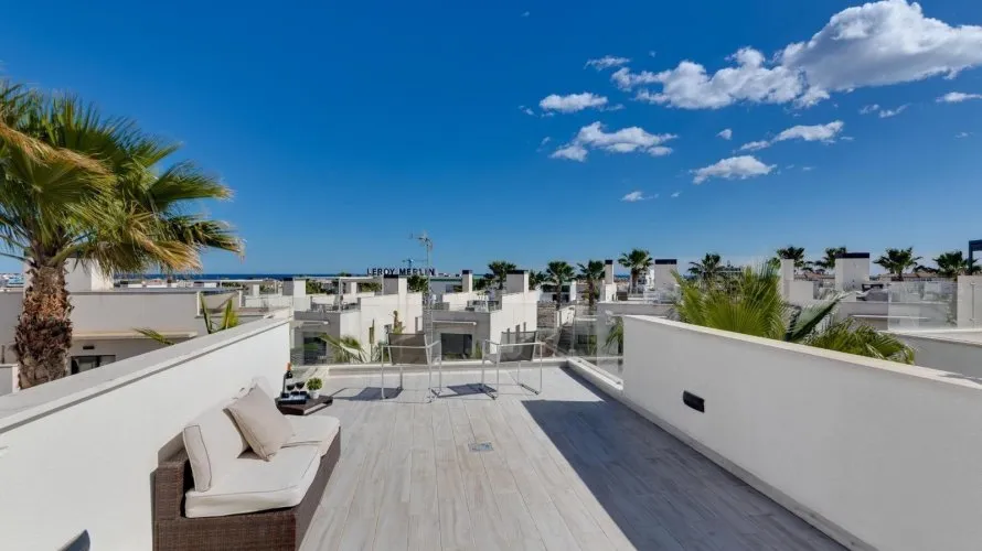 3 bedrooms villa for sale, La Zenia, Spain No. 247 № 8