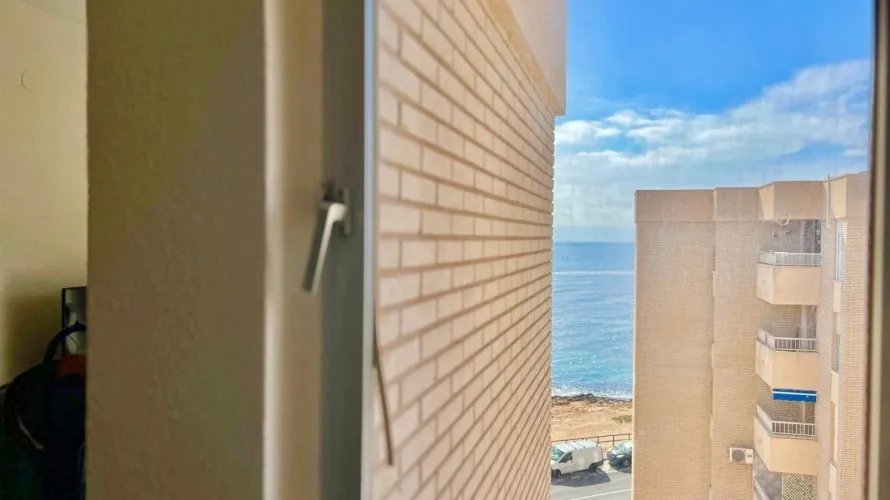 2 bedrooms penthouse for sale, Torrevieja, Spain No. 1024 № 25