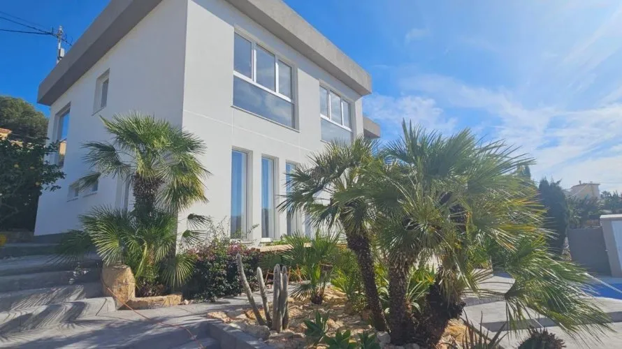 4 bedrooms villa for sale, Calpe, Spain No. 533 № 1