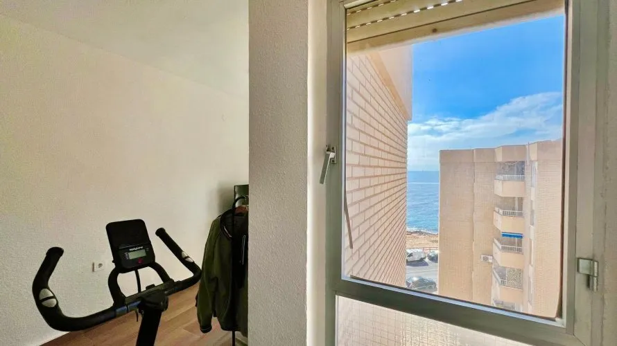 2 bedrooms penthouse for sale, Torrevieja, Spain No. 1024 № 24