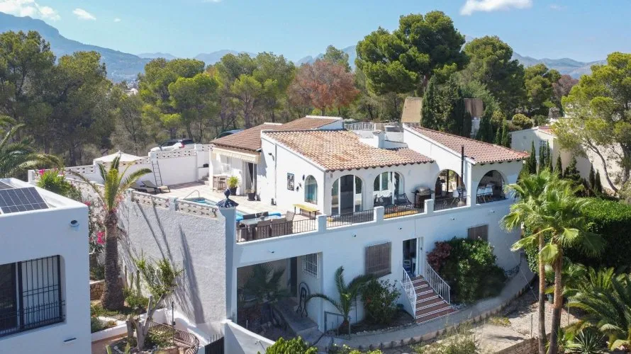 3 bedrooms villa for sale, La Nucia, Spain No. 1185 № 5