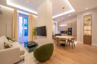 3 bedrooms apartment for sale, Madrid, Spain No. 168