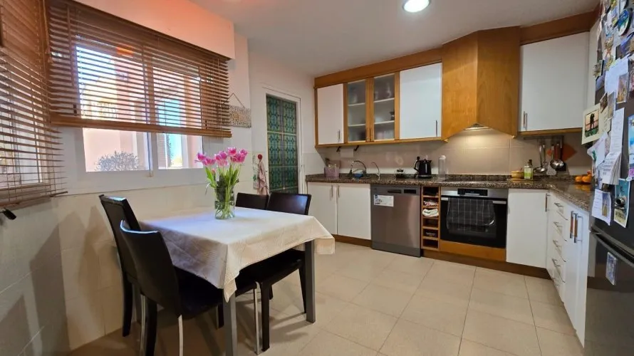 4 bedrooms house for sale, Cabo De Las Huertas, Spain No. 1238 № 10