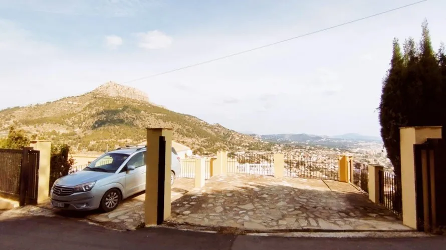 8 bedrooms villa for sale, Maryvilla, Spain No. 408 № 5