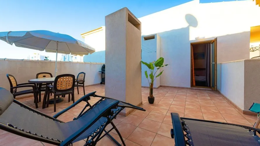 2 bedrooms apartment for sale, Torrevieja, Spain No. 541 № 4