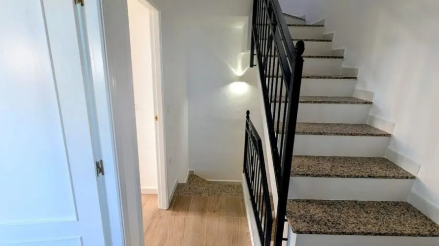 95m² apartment for sale, La Florida, Spain No. 1162