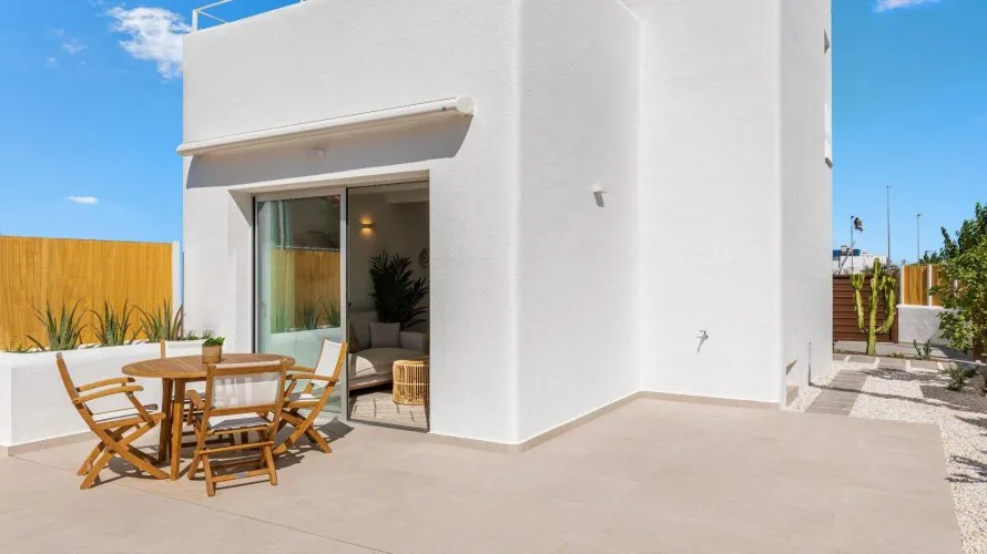 3 bedrooms villa for sale, Los Alcazares, Spain No. 827 № 1