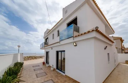 4 bedrooms villa for sale, Torrevieja, Spain No. 462