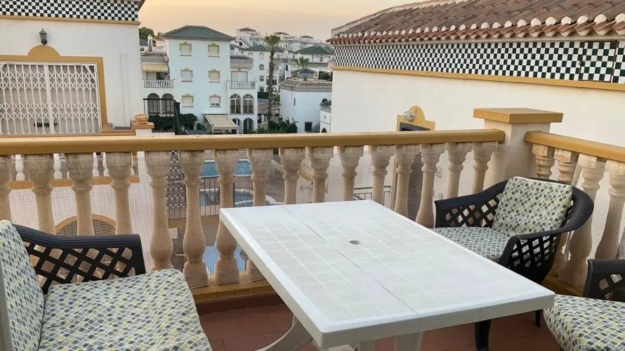3 bedrooms apartment for sale, Torrevieja, Spain No. 795 № 1